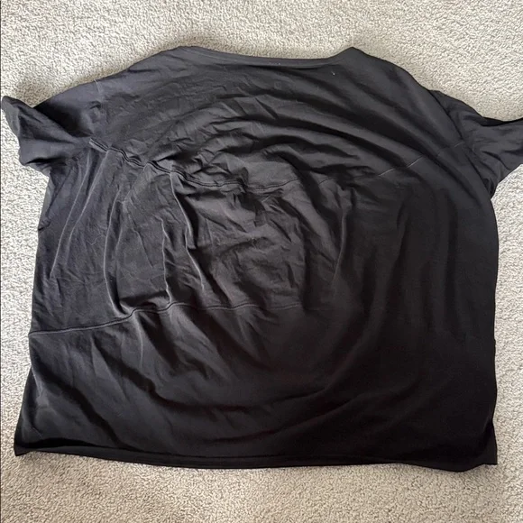 lululemon athletica Black Back in Action Top - Picture 2 of 3